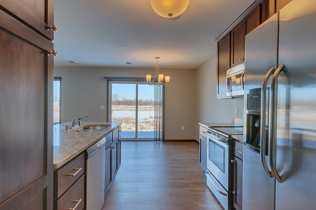 Photo - 667 Roberts Rd