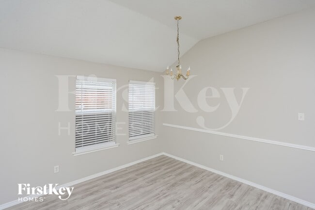 Photo - 433 Asbury Dr