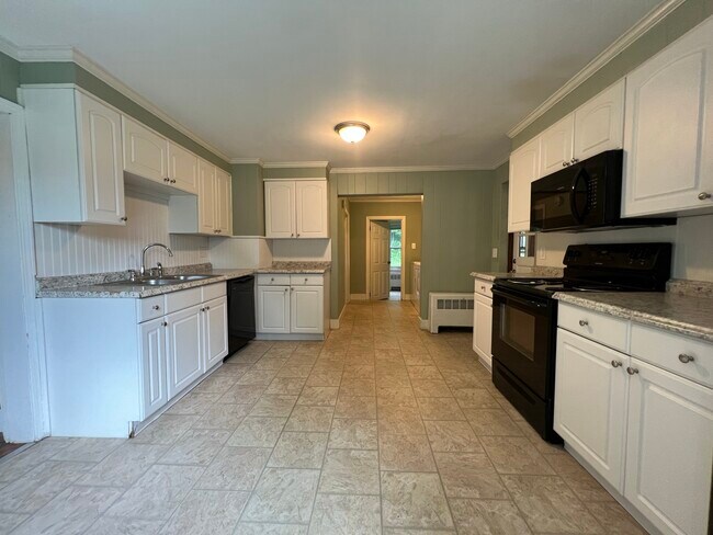 180 Amherst Rd