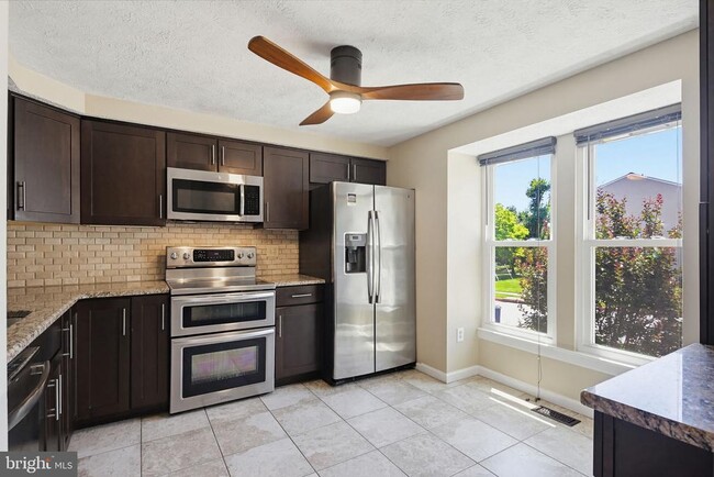 Photo - 9402 Granite Hill
