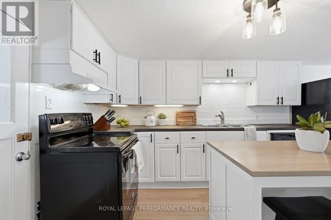 Photo - 1292 St Jacques Rd