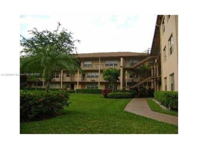 Building Photo - 151 SW 134th Way Unit 212N Rental