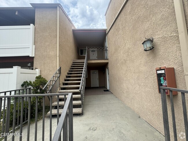 Building Photo - 10331 Lindley Ave Rental