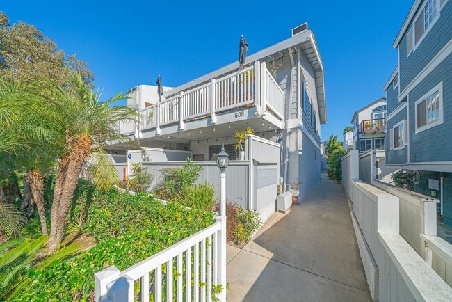 Building Photo - North Guadalupe Avenue Unit #G