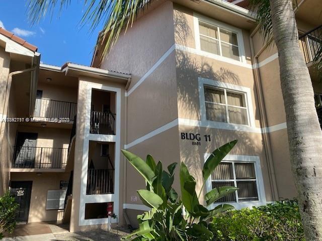 Photo - 8801 Wiles Rd Unidad 303