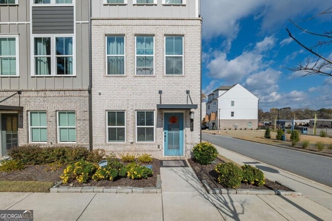 Building Photo - 313 Skylar Way SE