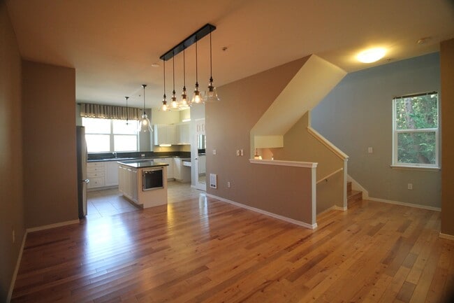 Photo - 3116 164th St SW