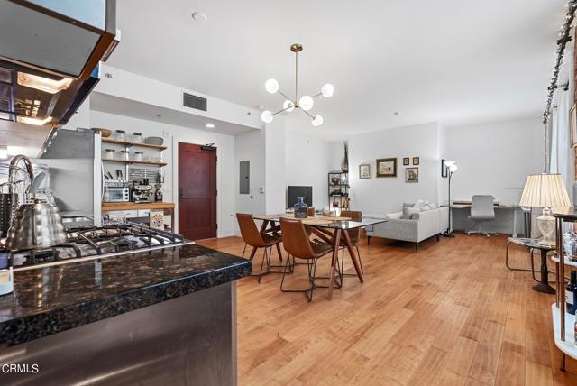 Photo - 460 S Spring St Unidad 511