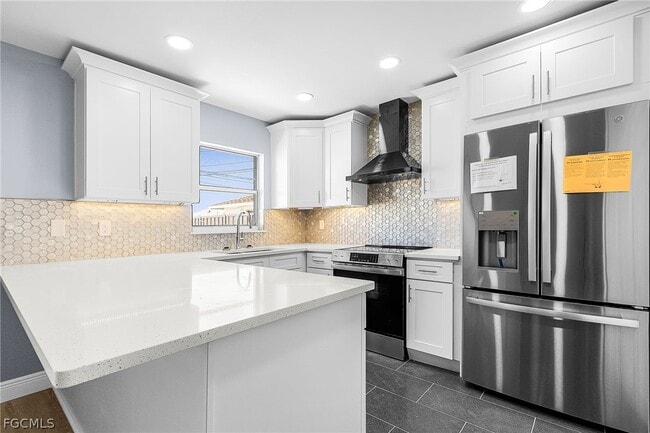 Photo - 527 SE 6th Ave