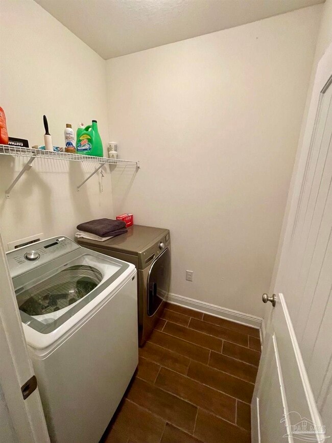 Photo - 4632 Dupont Cir