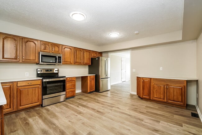 Photo - 5112 Beechwood Rd