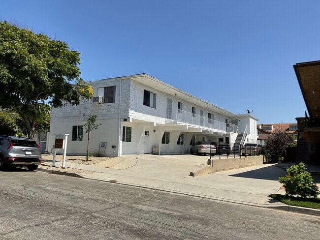 Small Building - 1870 Temple Ave Apartments Unit A