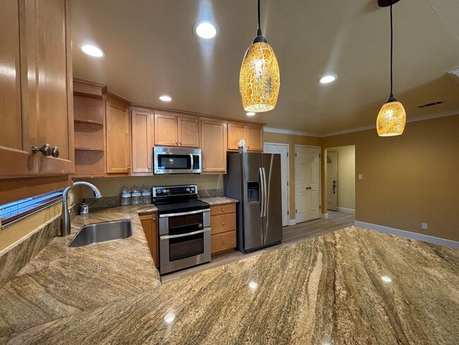 Photo - 401 Klamath Dr