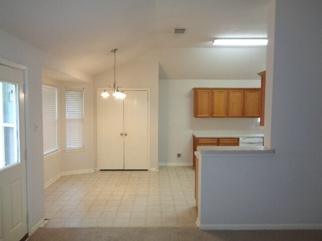 Photo - 17136 Gleneagle Dr S