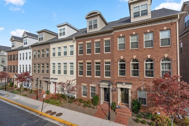 Photo - 415 N Upton Ct