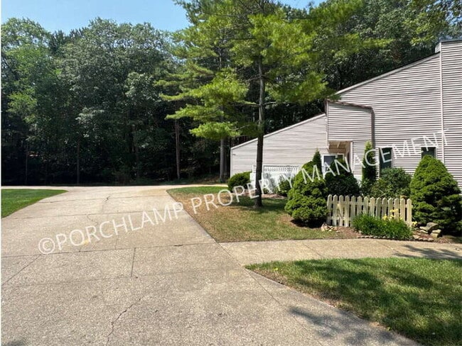 Photo - 17460 Dunewood Ct Unit #B