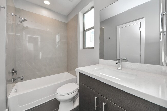 Photo - 3204 Sherman St