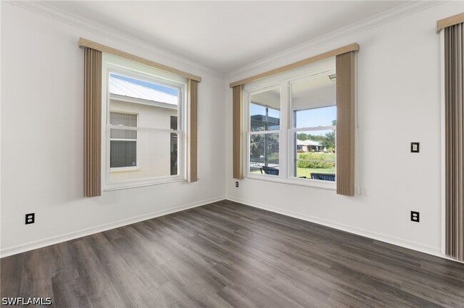 Photo - 223 Stanhope Cir