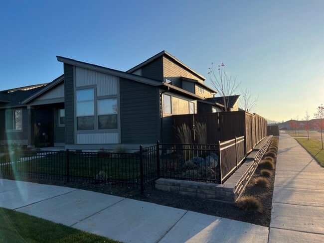 Photo - Beautiful Newer Home in NE Bend