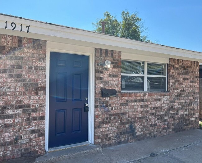 Photo - 1917 26th St Unit B