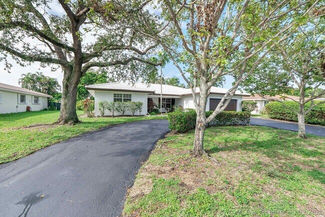 2940 NW 87th Terrace