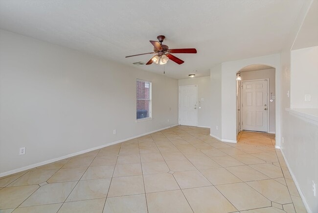 Photo - 13983 Maximos Dr