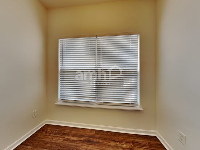 Photo - 110 Deerpath Trail