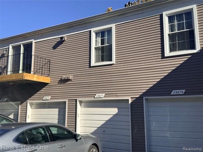 Photo - 23677 Stonehenge Blvd