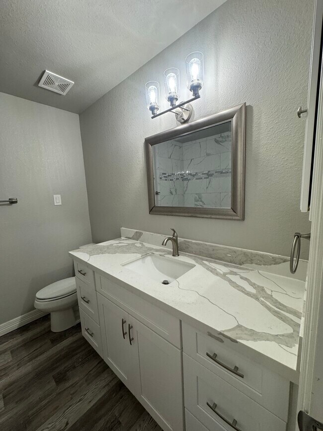 Photo - 418 Garland Dr Unit 244