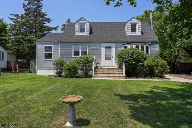 Photo - 85 Hollywood Ave