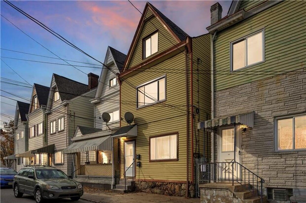 Photo - 210 Taylor Street
