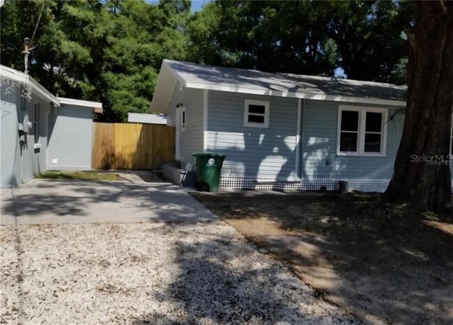 Photo - 127 W Sligh Ave