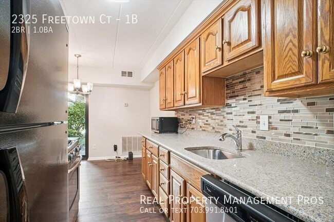 Photo - 2325 Freetown Ct Unit 1B