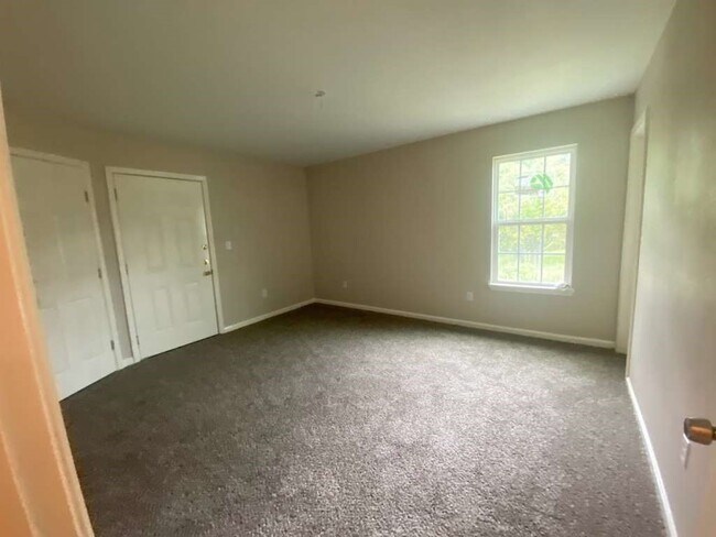 275 Wood Fern Dr