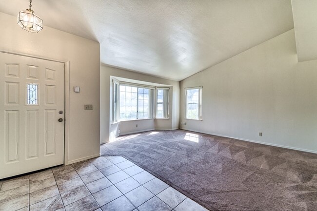 Photo - ? Beautiful 3-Bedroom, 2-Bathroom Home in ...