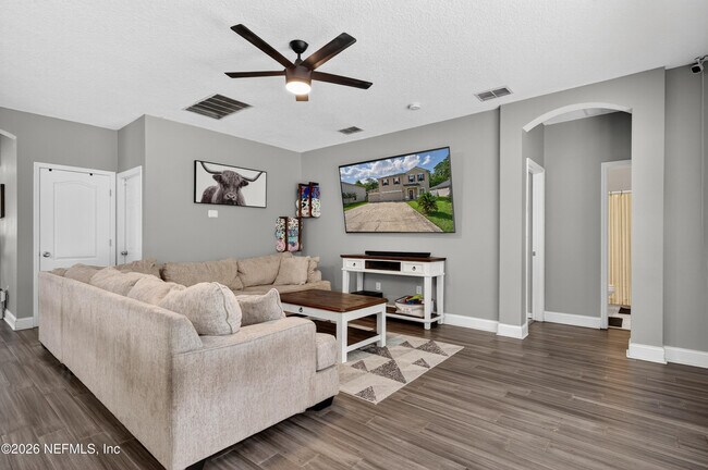 Photo - 2038 Creekmont Dr