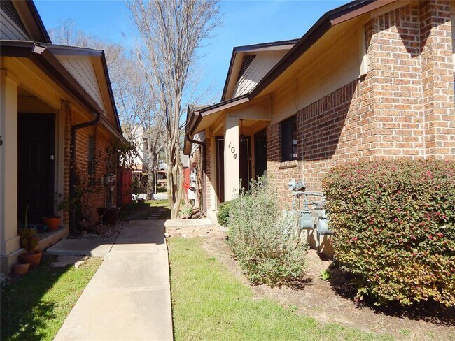 Photo - 101 Clearday Dr Unit 104