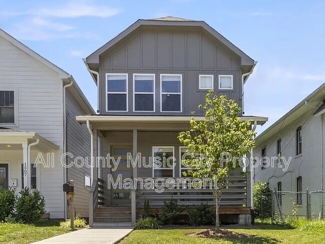 Building Photo - 1507B 14th Ave N