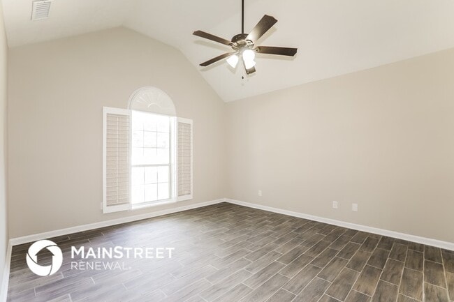 Photo - 145 Windsong Dr