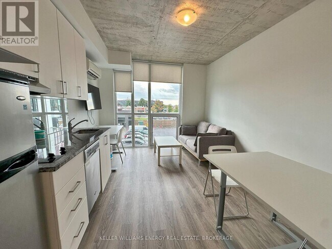 Photo - 1900 Simcoe St N Unit 241