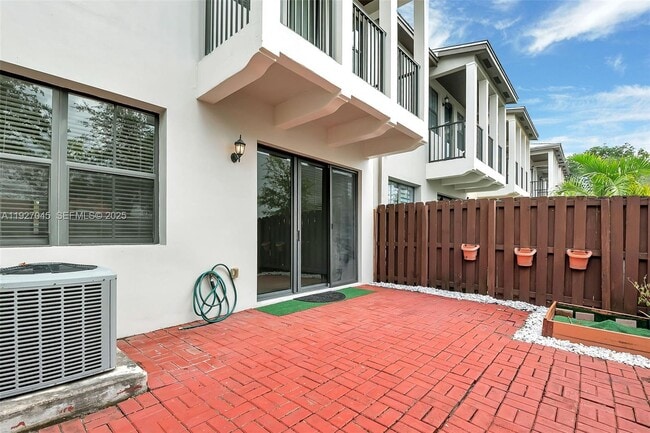 Photo - 5840 NW 104th Path