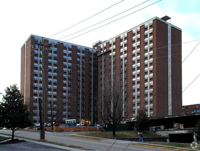 Photo - Laurel Residence Hall
