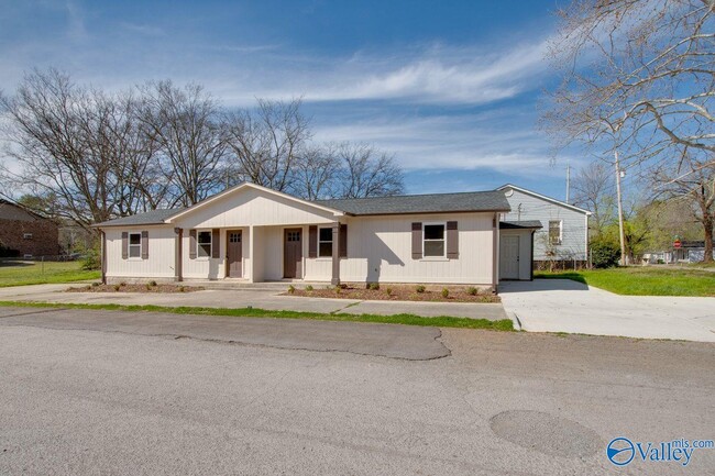 Photo - 4104 Mc Vay St SW