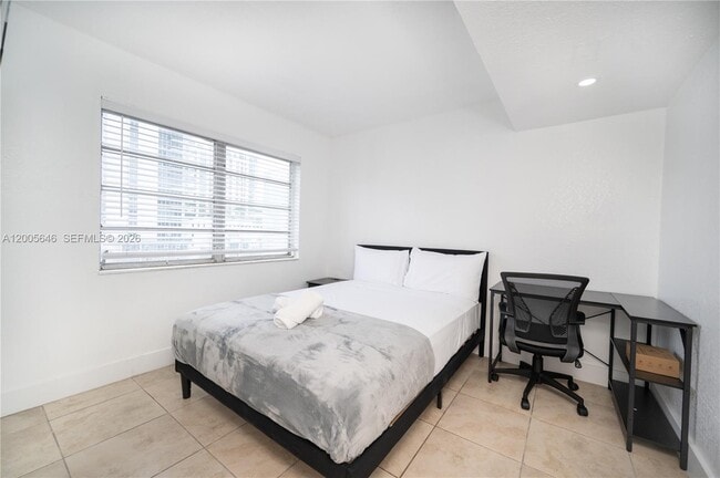 Photo - 500 NE 26th St Unit 5D