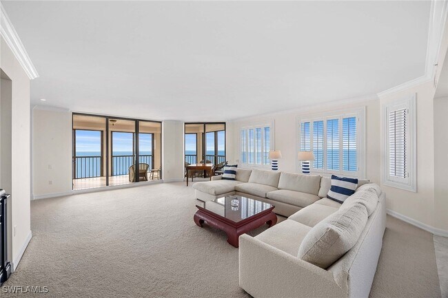 Photo - 8171 Bay Colony Dr Unidad 2004