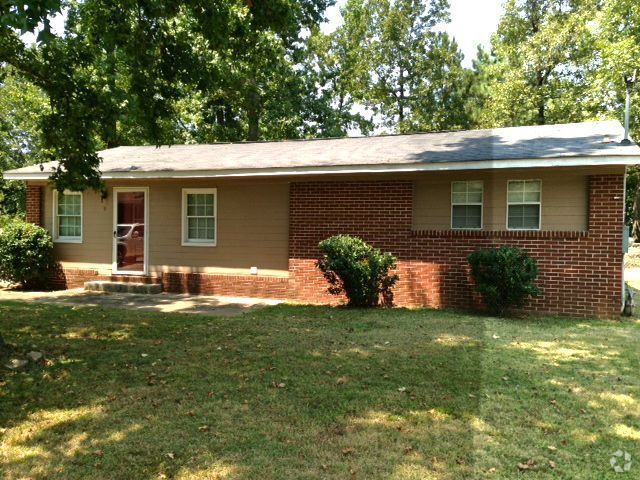 Building Photo - 2 Bedrooms, 1 Bathroom - Armuchee Housee