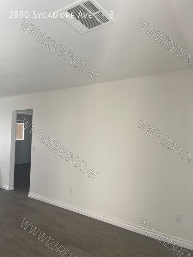 Photo - 2890 Sycamore Ave Unit 3