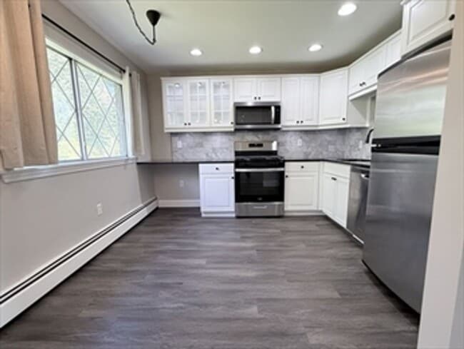 Photo - 2 bedroom in sought after Heritage Green Condo Association