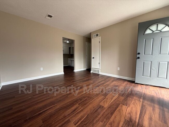 Photo - 256 Delta Rd