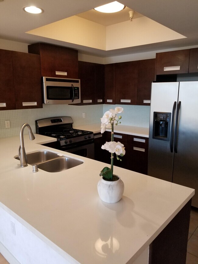 Photo - 1260 S Corning St